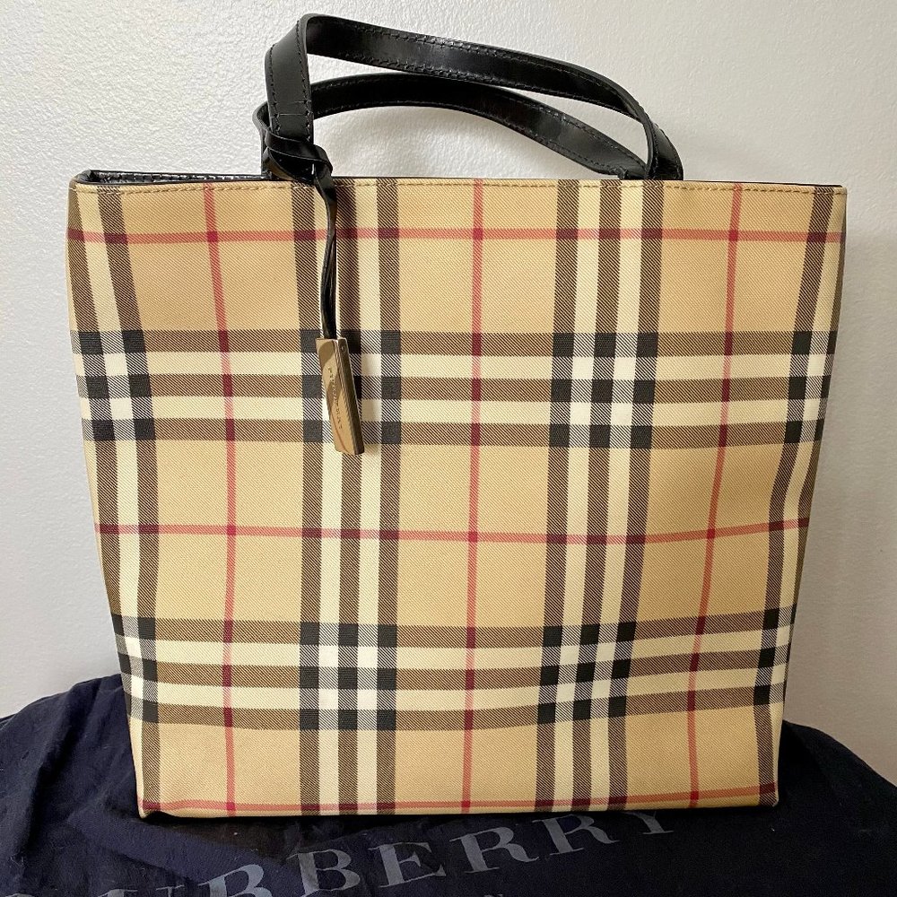 Burberry Handbag - Medium Shopper Bag